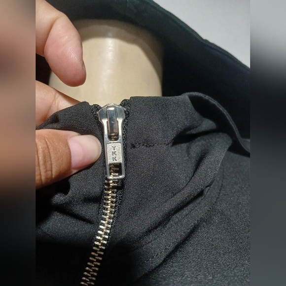 Avia Black and White Hoodie with Gray Snake Pattern - Picture 3 of 9